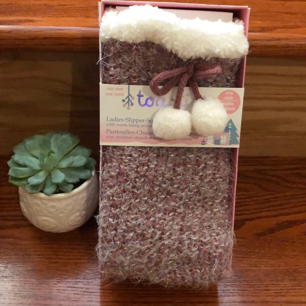 Totes ladies slippers-socks
